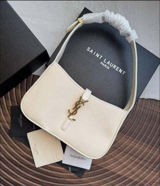 Sac ysl en blanc