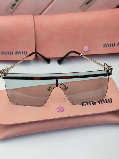 Lunette Miumiu en Gris MASTER QUALITY avec emballage